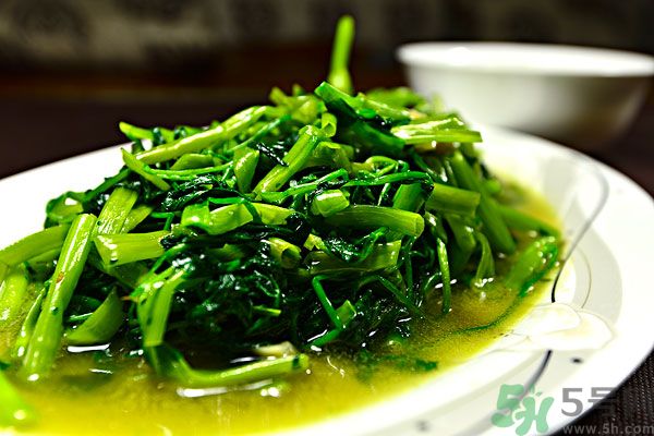 空心菜是菠菜嗎？空心菜是不是菠菜？