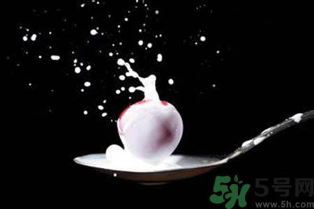 燒水壺可以煮牛奶嗎？燒水壺煮的牛奶可以喝嗎？