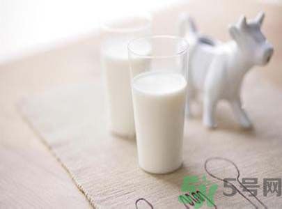 燒水壺可以煮牛奶嗎？燒水壺煮的牛奶可以喝嗎？