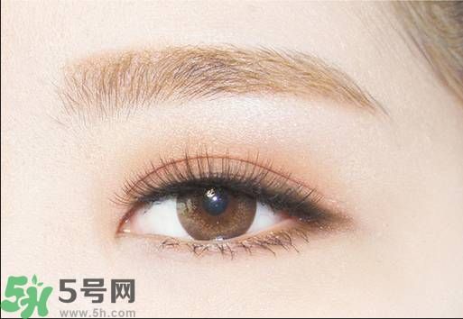 眉筆和眉粉哪個(gè)好用？眉筆和眉粉有什么區(qū)別？