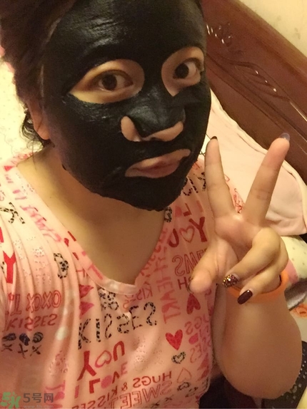 歐尚坊黑面膜怎么樣？歐尚坊黑蒜竹炭蠶絲面膜好用嗎？