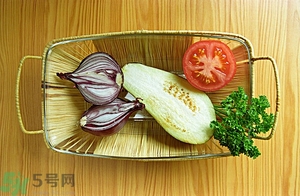 白茄子能治雀斑嗎？白茄子可以祛斑嗎？