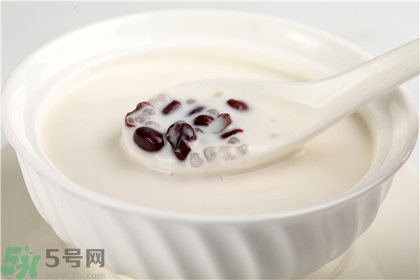 打噴嚏真的是有人在想你嗎？打噴嚏是有人罵你嗎？