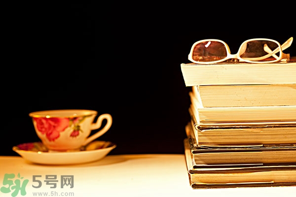 熬夜第二天怎么保持精神？熬夜第二天頭疼怎么辦？