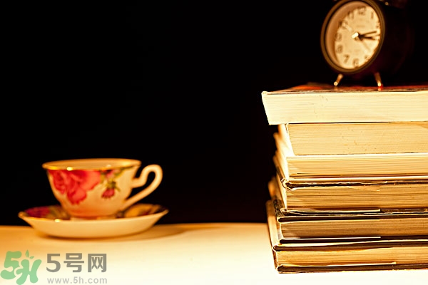 熬夜第二天怎么保持精神？熬夜第二天頭疼怎么辦？