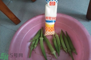 夏天秋葵怎么做好吃？秋葵在夏天怎么做？
