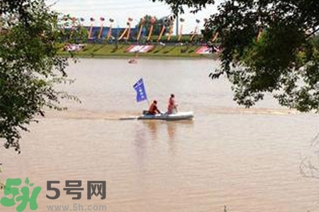 游泳喝到污水了怎么辦？游泳喝到臟水了會(huì)怎樣？