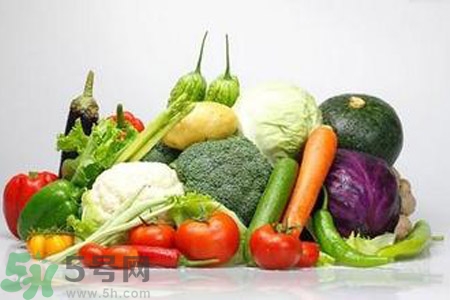 被洪水淹過(guò)的菜可以吃嗎？被洪水淹過(guò)的菜吃了對(duì)身體有害嗎？