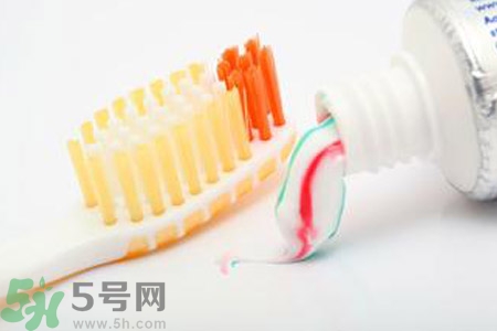 牙膏含氟好不好？牙膏含氟好還是不含氟好？