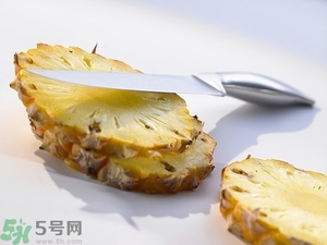 早上起來吃菠蘿好嗎？早餐吃菠蘿好嗎？