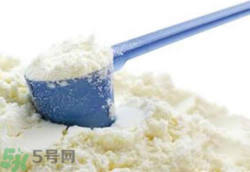 奶粉結(jié)塊是怎么回事？奶粉結(jié)塊可以吃嗎？