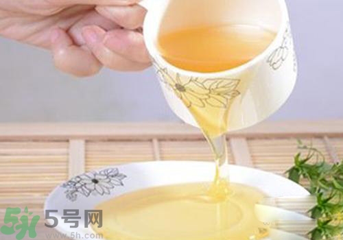 一天喝多少蜂蜜水合適？怎么正確喝蜂蜜水？