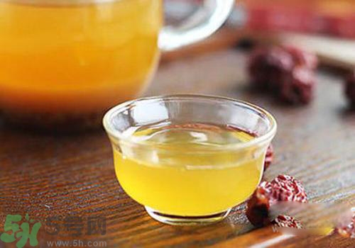 一天喝多少蜂蜜水合適？怎么正確喝蜂蜜水？