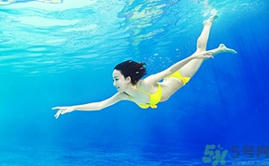 潛水能化妝嗎？女生潛水可以不可以化妝？