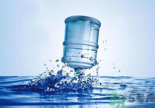 礦泉水和純凈水的區(qū)別是什么？礦泉水和純凈水哪個好？