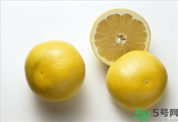 柚子是熱性的嗎？吃柚子要注意什么？