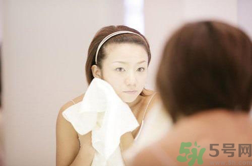 脫妝是什么原因？什么情況下容易脫妝？