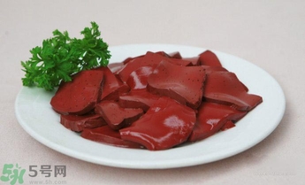 做完手術(shù)可以吃豬血嗎？手術(shù)后可以吃豬血嗎？