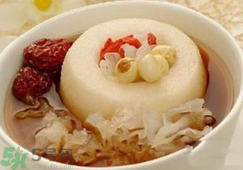冰糖雪梨的熱量是多少？喝冰糖雪梨會胖嗎？