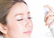 保濕噴霧可以當(dāng)爽膚水嗎？保濕噴霧和爽膚水有什么區(qū)別？