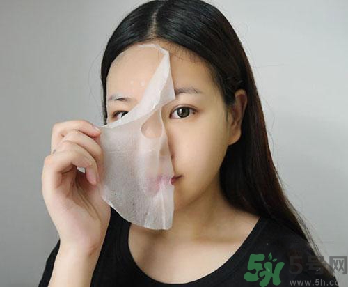 敷面膜前要用爽膚水嗎？敷面膜前要不要用爽膚水？