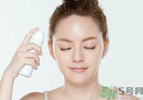 保濕噴霧什么時候用？保濕噴霧的使用注意事項