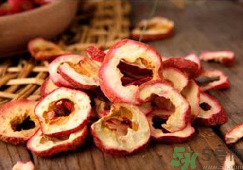 吃山楂片會上火嗎？上火可以吃山楂片嗎？