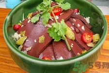 寶寶可以吃豬血嗎？寶寶多大可以吃豬血？