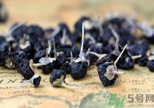吃黑枸杞有什么好處？吃黑枸杞有什么壞處？