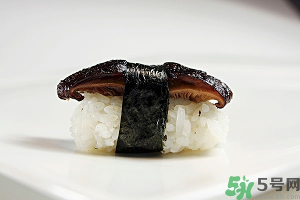 紫菜會(huì)發(fā)霉嗎？吃紫菜有什么好處和壞處？