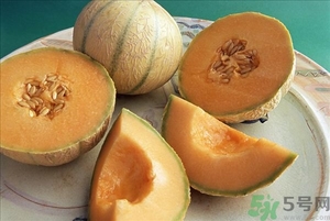 香瓜瓤籽可以吃嗎？香瓜皮能吃嗎？