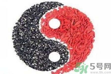 黑枸杞和紅枸杞有什么區(qū)別？黑枸杞和紅枸杞哪個(gè)好？