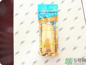 安耐曬為什么那么??？安耐曬是水狀液體的嗎？