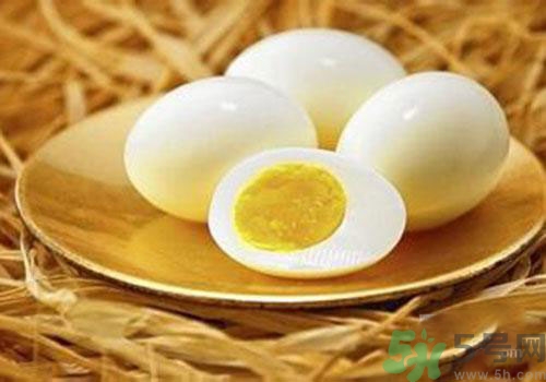 煮熟的雞蛋隔夜可以吃嗎？吃了隔夜的熟雞蛋有什么危害？