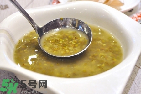 夏天喝綠豆湯好嗎？夏天喝綠豆湯好不好？