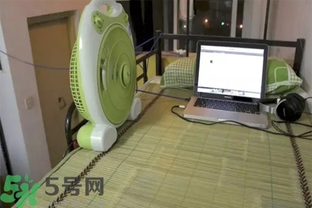 夏天睡涼席好嗎？夏天睡涼席好不好？