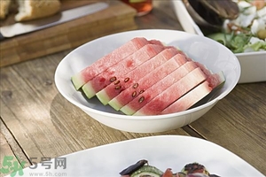 如何辨別西瓜生熟？怎么看西瓜熟不熟？