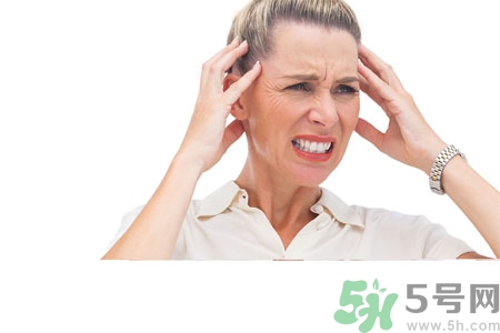 女人濕氣重的癥狀有哪些？女人濕氣重有什么表現(xiàn)？