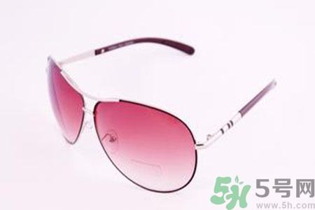 太陽(yáng)鏡什么材質(zhì)好？太陽(yáng)鏡什么材質(zhì)的鏡片好？