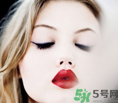 口紅哪個(gè)牌子好？口紅怎么涂好看？