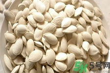 吃南瓜子的好處？吃南瓜子的壞處？