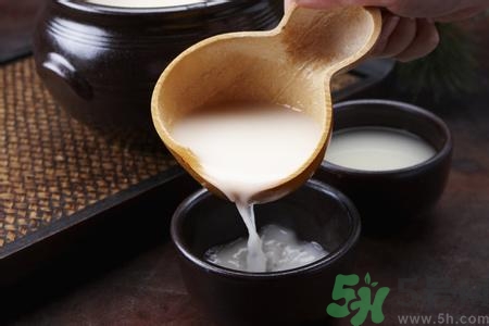 米酒是酸性還是堿性？米酒是堿性的嗎？