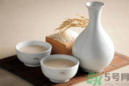 米酒是酸性還是堿性？米酒是堿性的嗎？