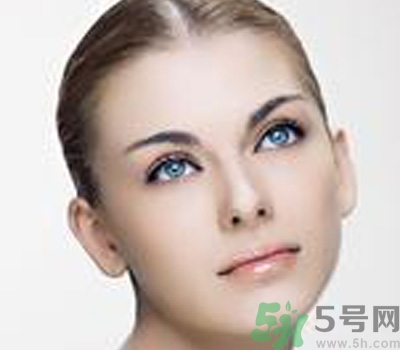 女生多大可以敷面膜？20歲左右的女生適合用什么面膜？
