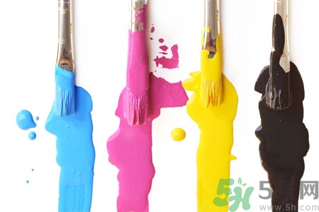 手上有油漆怎么洗？油漆沾到衣服上怎么洗？