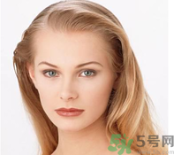 眉心長痘痘是什么原因？眉心長痘痘怎么辦？