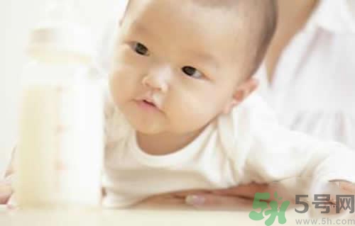 寶寶吃慣了奶瓶不吃母乳怎么辦？喂奶的正確方法