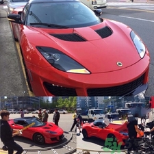 李鐘碩開的什么車？姜哲開的什么車？