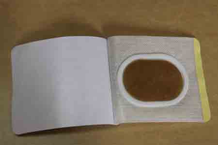 膏藥的使用方法？如何正確貼傳統(tǒng)黑膏藥？