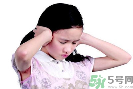 耳朵嗡嗡響怎么治療？耳朵嗡嗡響吃什么藥？